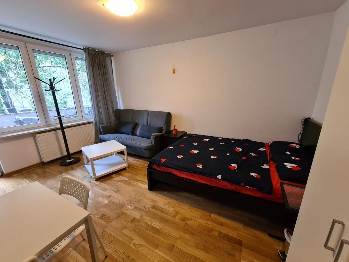 Mirrorroom Pl Citycenter Alloggio in famiglia *